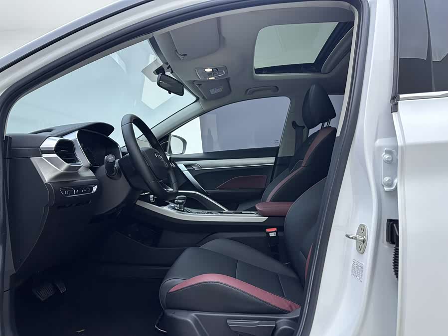 GEELY Coolray 2021 car image #8