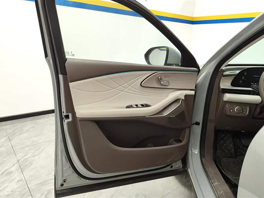 Exceed Yaoguang C-DM 2024 #8 Exceed Yaoguang C-DM 2024 car image #8