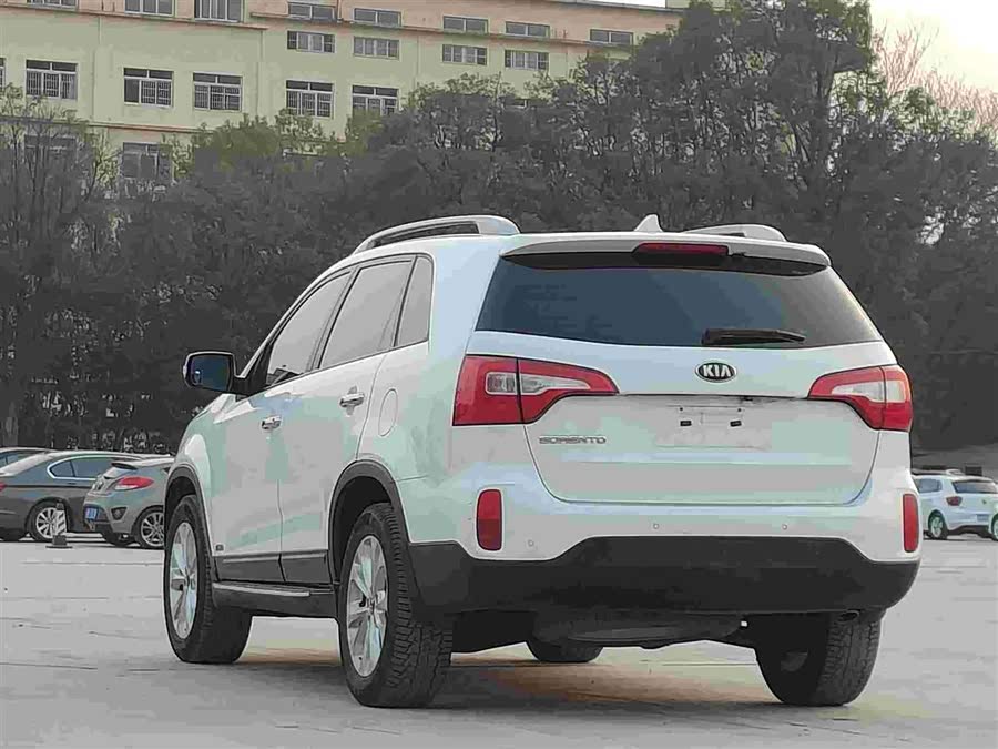 起亚 索兰托 2013 汽车图片 #8