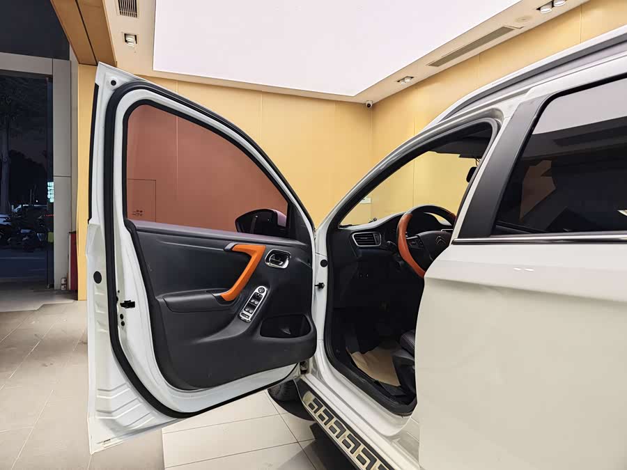 Citroen C3-XR 2017 #8 Citroen C3-XR 2017 car image #8