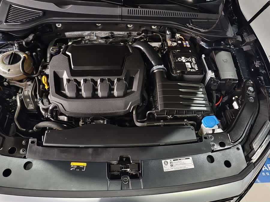 Volkswagen Passat 2024 immagine di auto #8