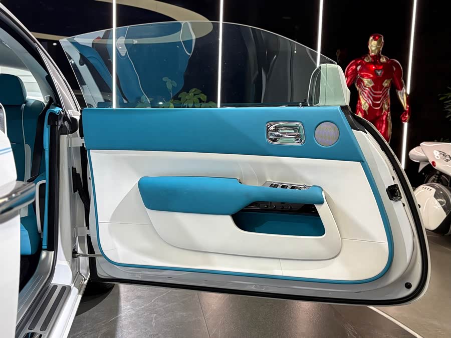 Denza Wraith 2020 car image #8