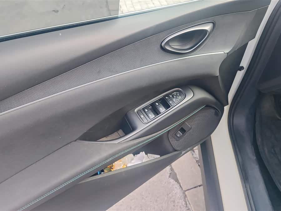 BYD Seal 06 DM-i 2025 immagine di auto #8