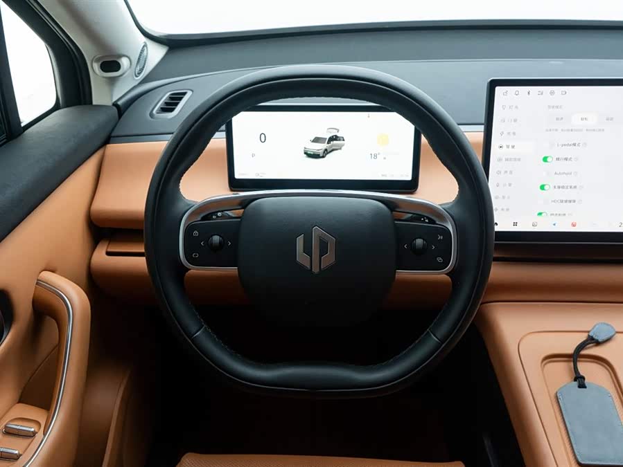 零跑汽车 零跑T03 2022 汽车图片 #8