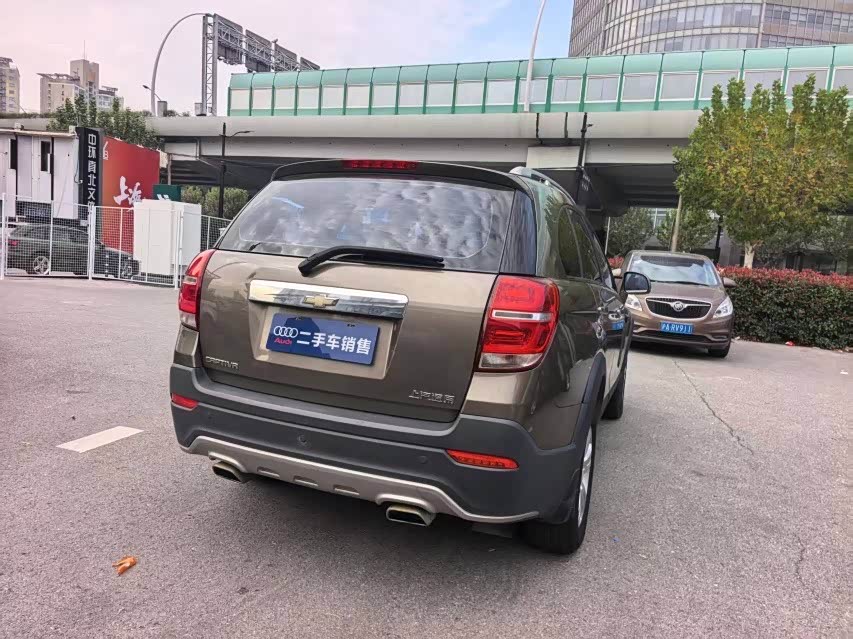 Chevrolet Captiva 2016 car image #8