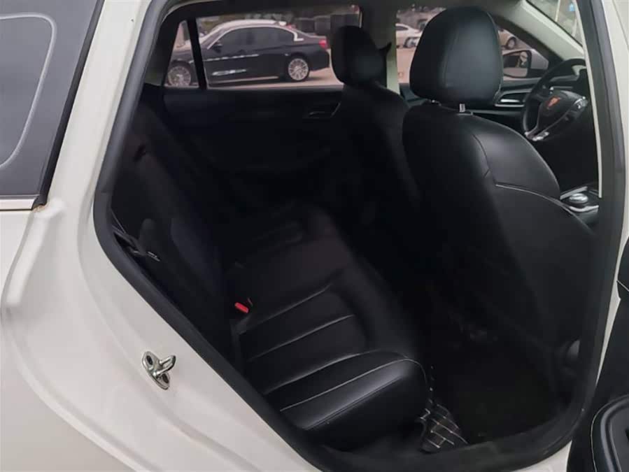 荣威 荣威Ei5 2018 汽车图片 #8