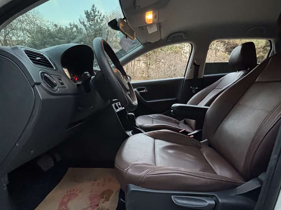 Volkswagen Polo 2016 immagine di auto #8