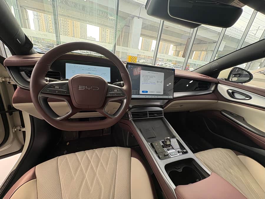 BYD Seal 07 DM-i 2025 car image #8