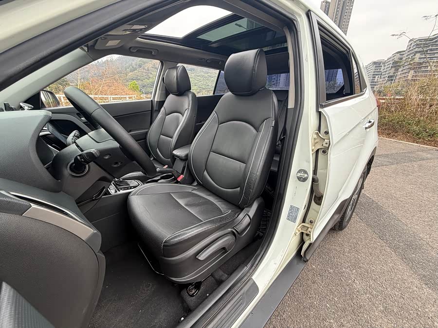 Hyundai ix25 2015 #8 Hyundai ix25 2015 car image #8