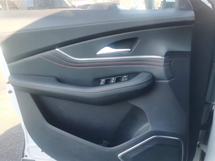 Forthing T5 EVO 2021 car image #8