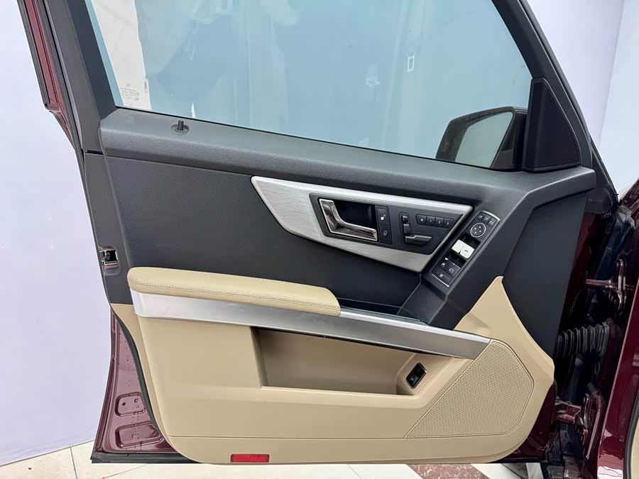 Mercedes-Benz GLK Class (Imported) 2011 #8 Mercedes-Benz GLK Class (Imported) 2011 car image #8