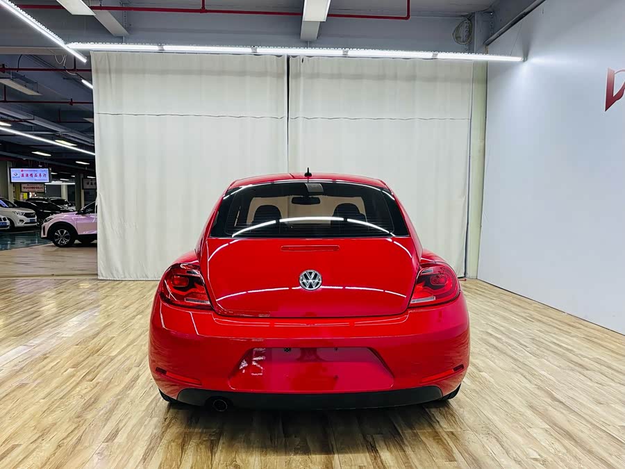 Volkswagen Beetle 2015 изображение автомобиля #8