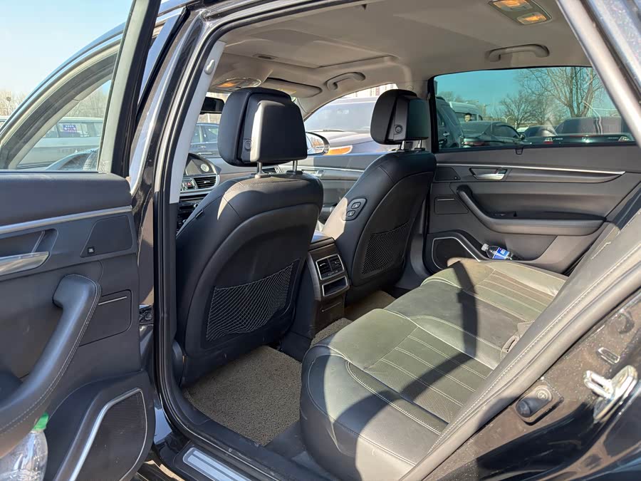 JAC 2018 #8 JAC 2018 car image #8