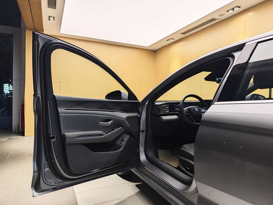 BYD Qin L 2025 #8 BYD Qin L 2025 car image #8