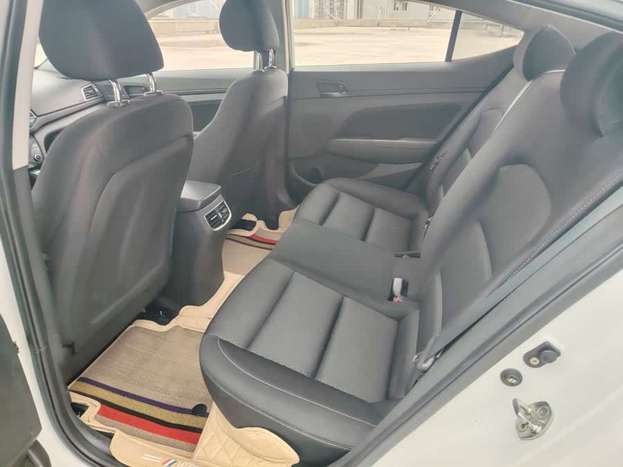 Hyundai Elantra AD 2019 car image #8