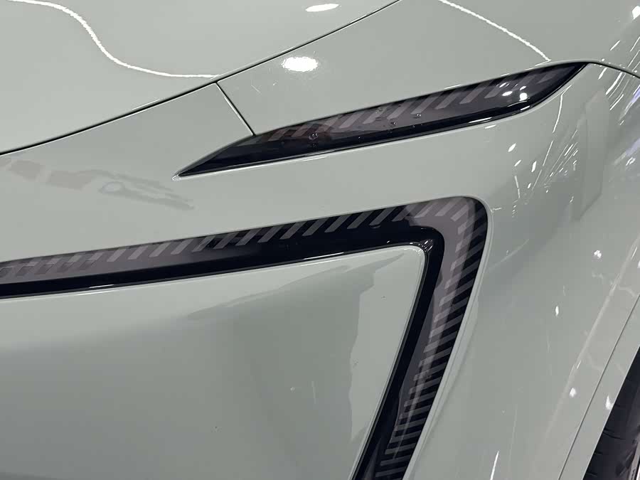 Avatr 11 2023 #8 Avatr 11 2023 car image #8