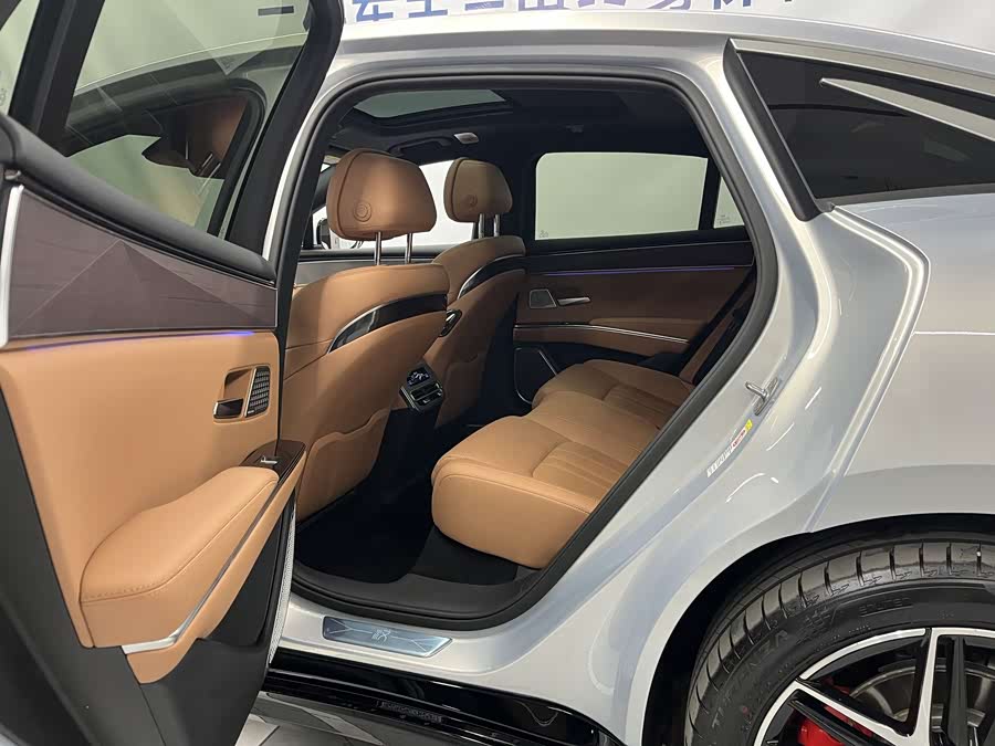 BYD HanL 2025 car image #8