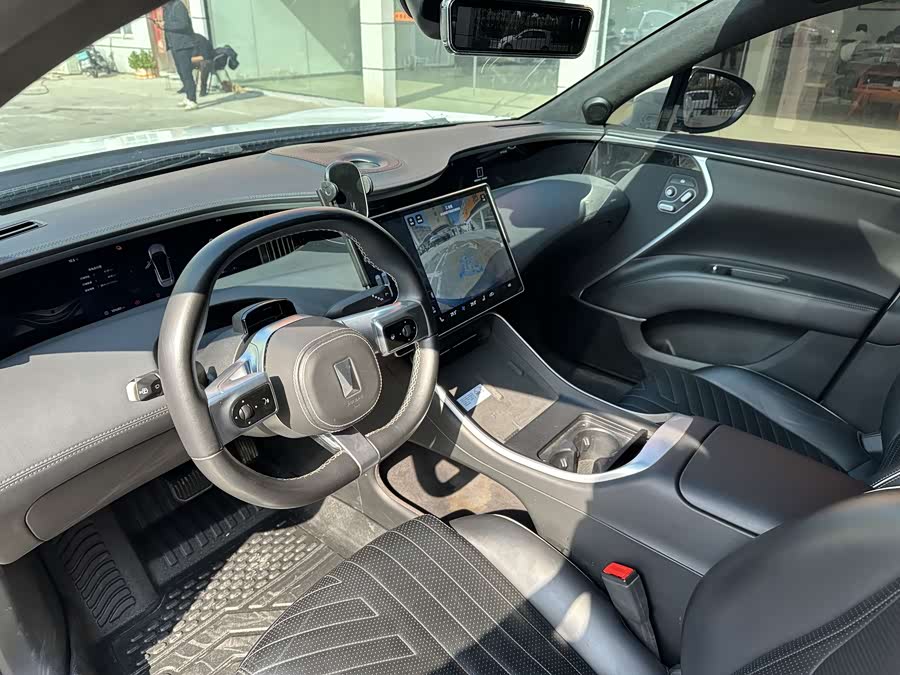 Avatr 11 2023 immagine di auto #8