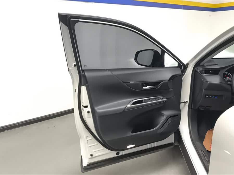 Toyota Harrier 2023 immagine di auto #8