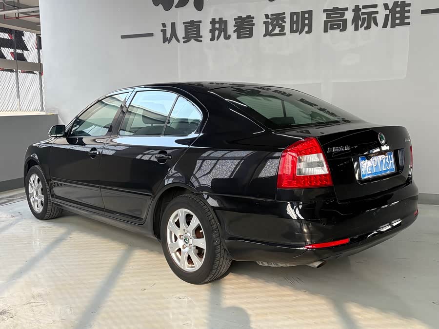 Skoda Octavia 2011 #8 Skoda Octavia 2011 car image #8