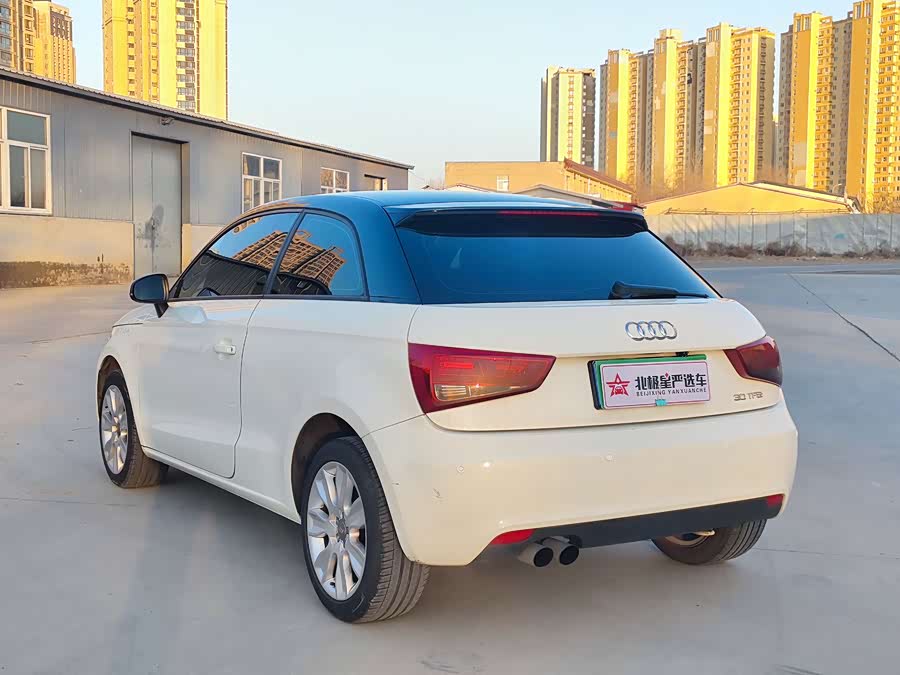 Audi A1 2014 car image #8