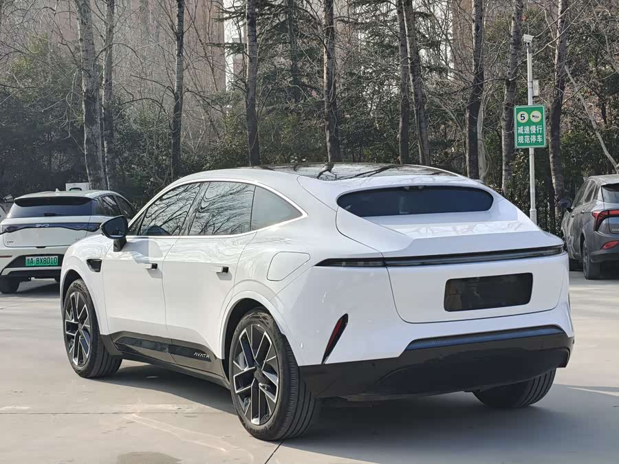 Avatr 11 2023 immagine di auto #8
