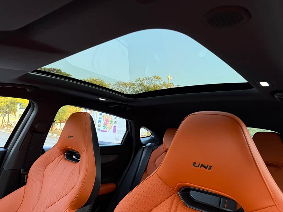 Changan UNI-V 2025 #8 Changan UNI-V 2025 immagine di auto #8