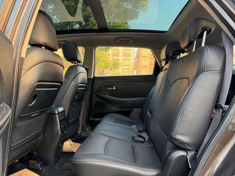 Kia Carens 2016 immagine di auto #8