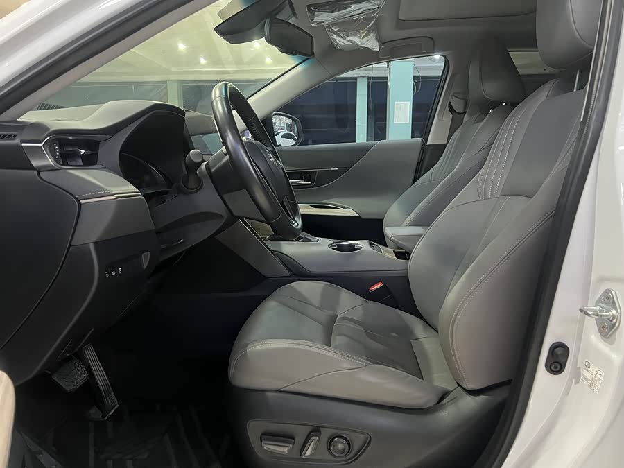 Toyota Harrier 2023 immagine di auto #8