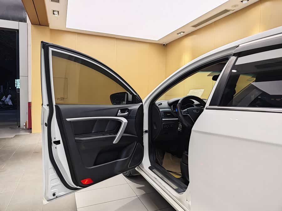 GEELY Emgrand 2016 #8 GEELY Emgrand 2016 car image #8