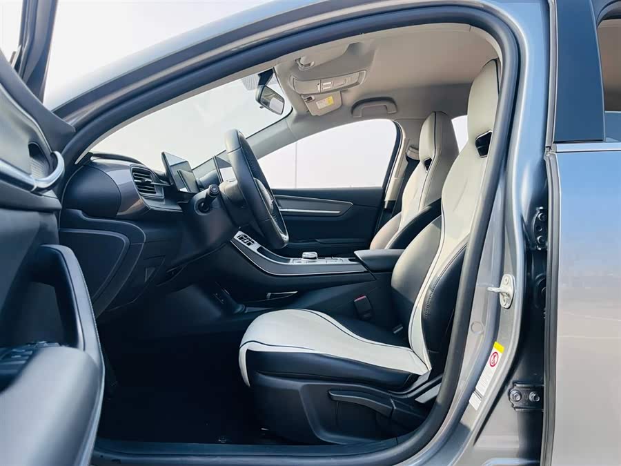 BYD Destroyer 05 2024 #8 BYD Destroyer 05 2024 car image #8