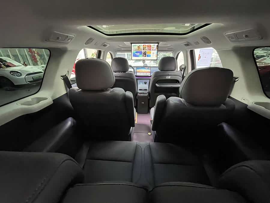 零跑汽车 零跑C16 2025 汽车图片 #8