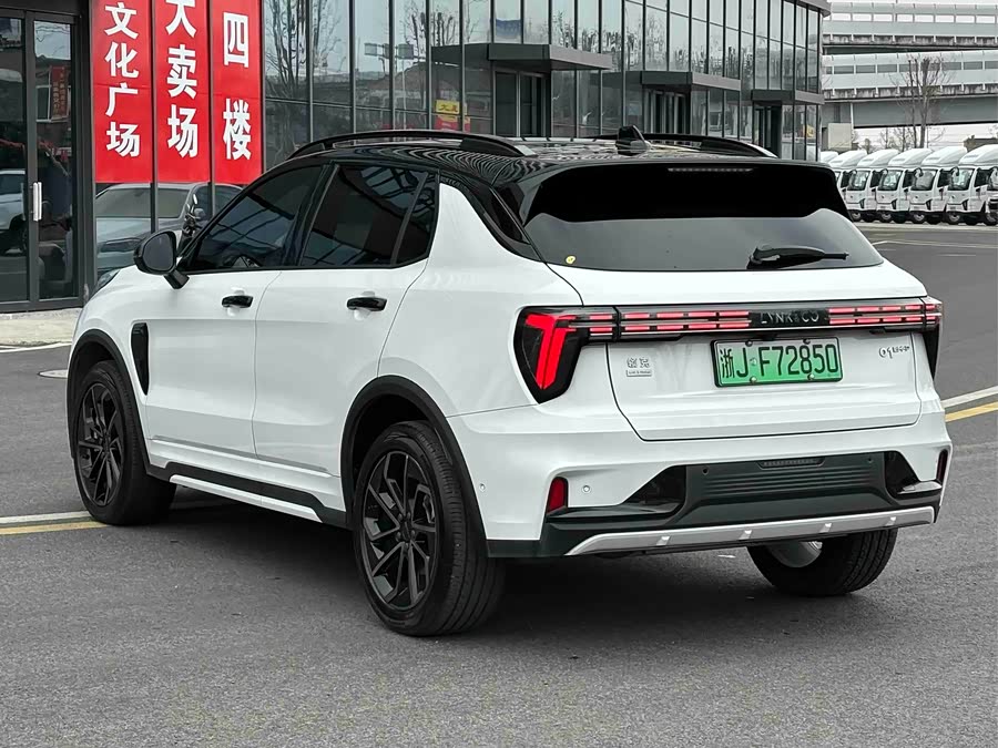 Lynk & Co 01 EM-P 2023 #8 Lynk & Co 01 EM-P 2023 car image #8