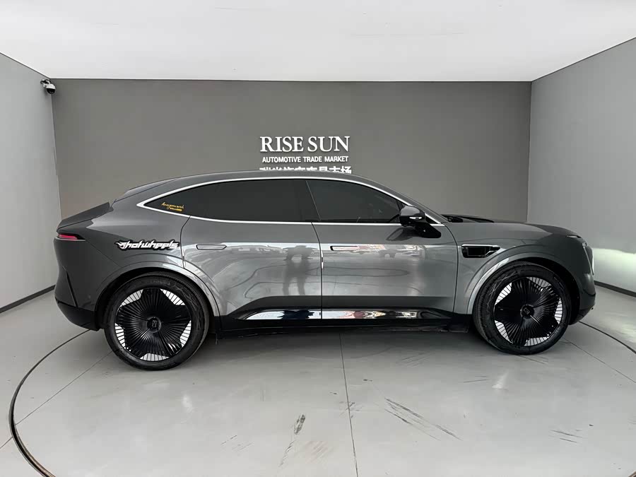 Avatr 11 2023 #8 Avatr 11 2023 car image #8