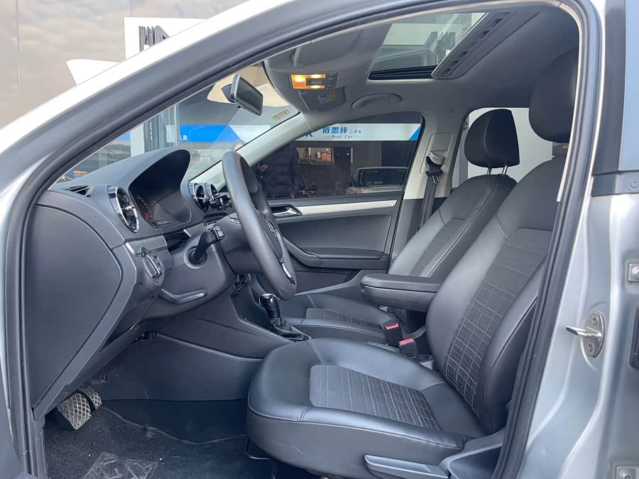 Jetta Jetta 2018 #8 Jetta Jetta 2018 immagine di auto #8
