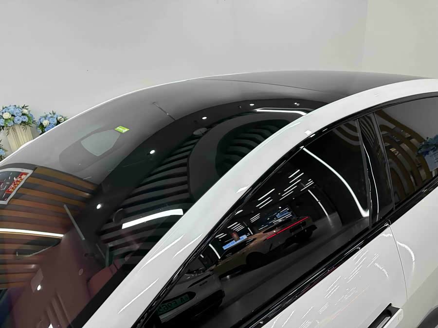 Avatr 12 2025 car image #8