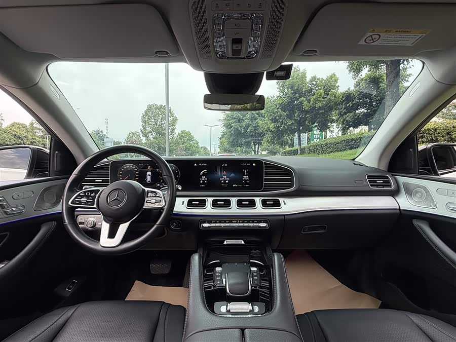 Mercedes-Benz GLE Coupe car image #8