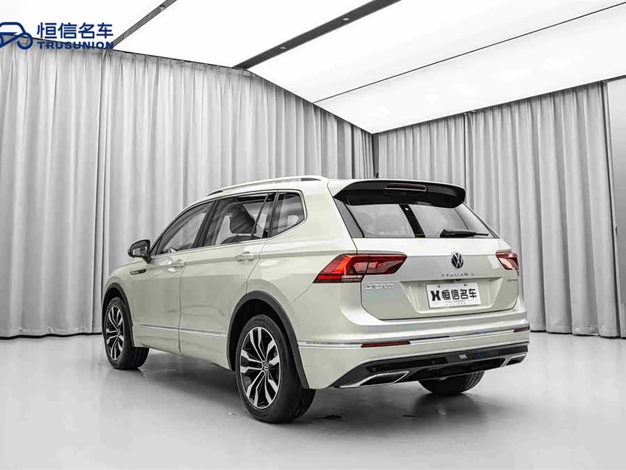 Volkswagen Tiguan L 2020 #8 Volkswagen Tiguan L 2020 car image #8