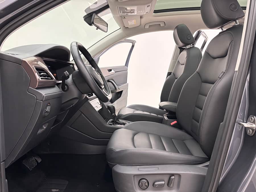 Volkswagen Tayron 2022 immagine di auto #8