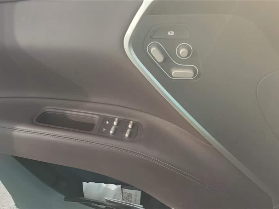 Avatr 11 2024 #8 Avatr 11 2024 car image #8