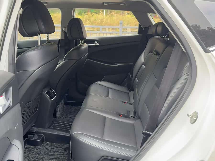 Hyundai Tucson 2016 #8 Hyundai Tucson 2016 car image #8