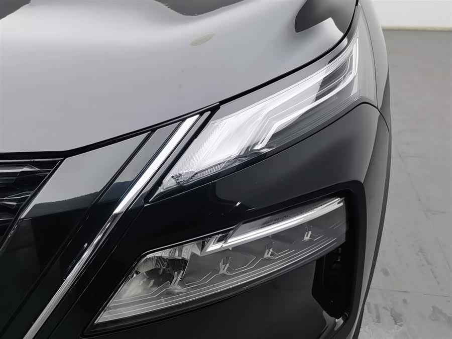 Nissan X-Trail 2024 imagem de carro #8