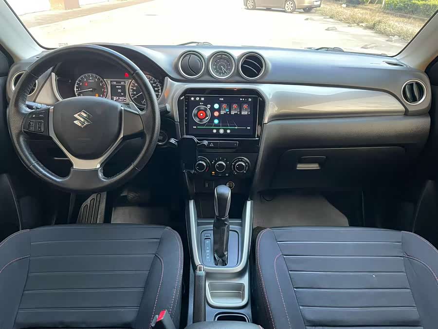 Suzuki Vitara 2016 image de voiture #8