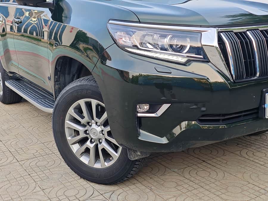 Toyota Land Cruiser Prado 2018 car image #8