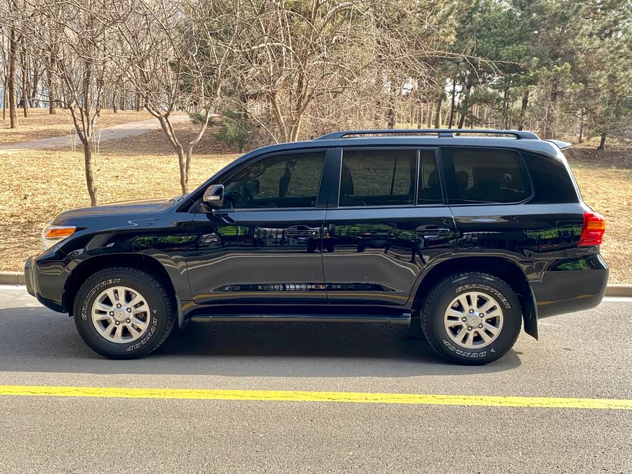 Toyota Land Cruiser 2015 #8 Toyota Land Cruiser 2015 car image #8