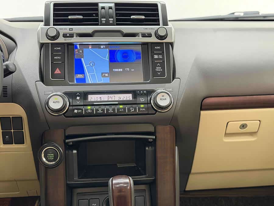 Toyota Land Cruiser Prado 2017 immagine di auto #8