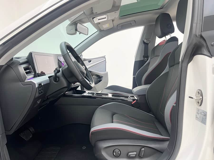 Volkswagen Lamando 2023 car image #8