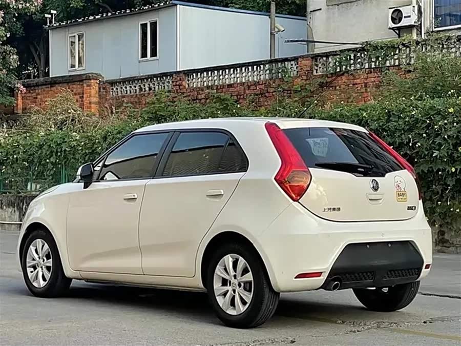 MG 3 2014 car image #8