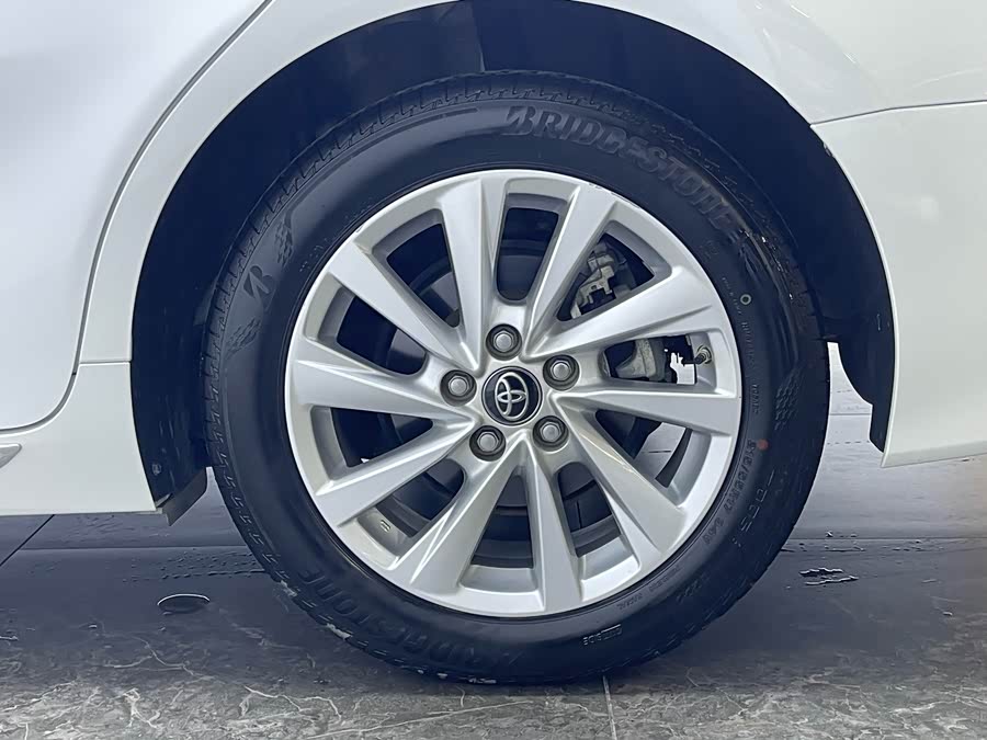 Toyota Camry 2023 car image #8