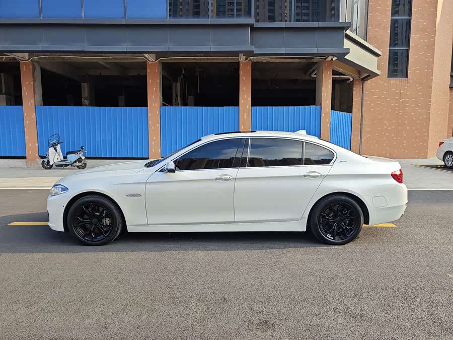 BMW 5 Series New Energy 2016 car image #8